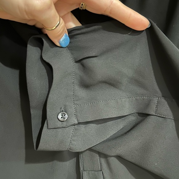 Hagogen Black Business Blouse - Picture 5 of 5